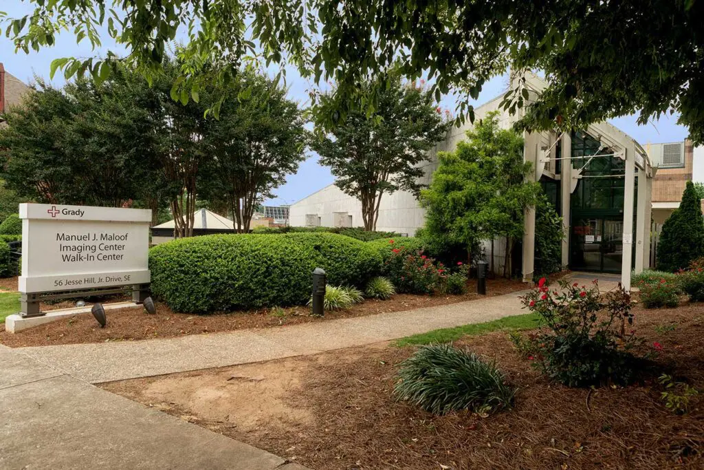 urgent care center exterior